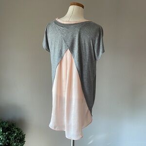 BORDEAUX women’s statement back rayon T shirt 2 in 1 look gray / pink relaxed M